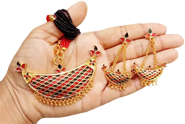 Assamese_Traditional_Gold_Plated_Red_Black_Colour_Joonbiri_Tassel_Jewellery_Set_For_Women